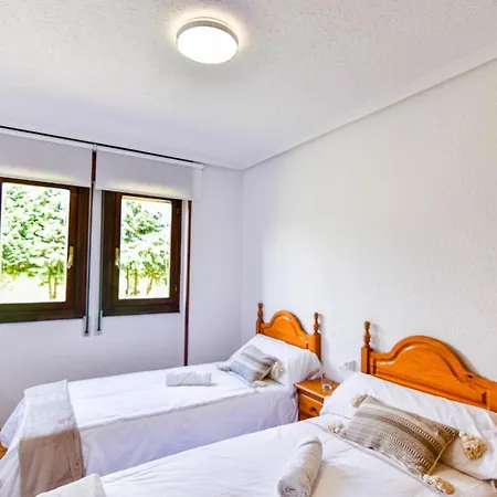 Castro Vizmaya, Comoda Y Amplia Planta Baja Con Jardin Cerca De Todo Entrambasaguas (Entrambasaguas)