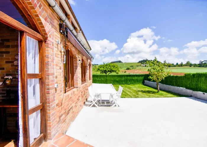 Castro Vizmaya, Comoda Y Amplia Planta Baja Con Jardin Cerca De Todo * Entrambasaguas (Entrambasaguas)