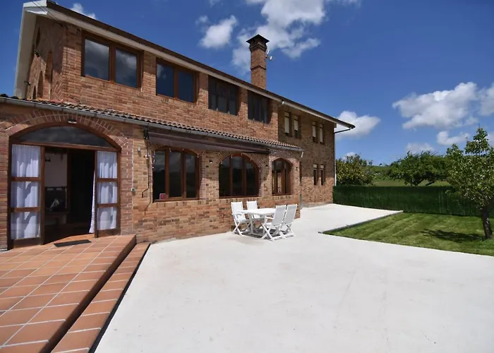 Castro Vizmaya, Comoda Y Amplia Planta Baja Con Jardin Cerca De Todo *